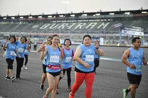 BIB: 
                            <button type="button" onclick="openModal(10466960)" class="btn btn-primary btn-sm float-right btn-popup" data-toggle="modal" data-target=".modal-high-quality">
                        <i class="fas fa-shopping-cart"></i> Add to Cart
                    </button>
                                            <button type="button" onclick="isThisMe(10466960, true)" class="btn btn-success btn-sm float-right btn-popup btn-isme hidden" data-toggle="tooltip" data-placement="bottom" title="นี่คือรูปของคุณใช่ไหม คลิกที่นี่เพื่อเอาเข้าอัลบั้ม">
                        <i class="fas fa-plus"></i> Add to album
                    </button>
                    <button type="button" onclick="isThisMe(10466960, false)" class="btn btn-warning btn-sm float-right btn-popup btn-isnotme hidden">
                        <i class="fas fa-ban"></i> Remove from album
                    </button>